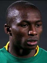 Fotos do St�phane Mbia - Jogador de Camar�es na Copa do Mundo de 2014 no Brasil
