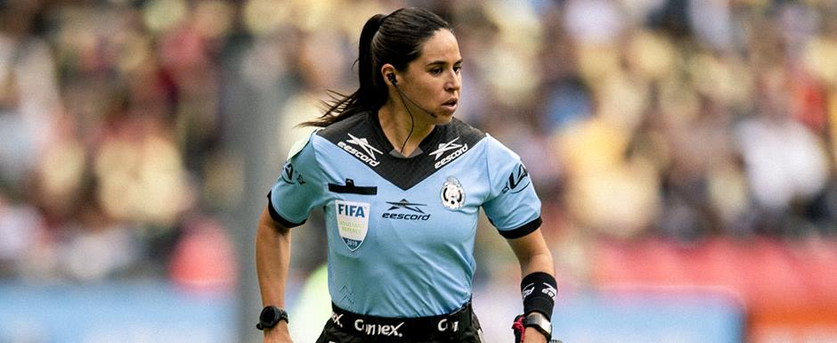 Karen D�az Medina - Auxiliar / Bandeirinha / �rbitra assistente da Copa do Mundo de Futebol de 2022 no Catar (Qatar) - Foto: CONCACAFW/Twitter