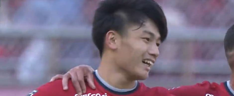 Ayase Ueda - Jogador da Sele��o do Jap�o na Copa do Mundo de Futebol de 2022 no Catar (Qatar) - Foto: J_League_En/Twitter