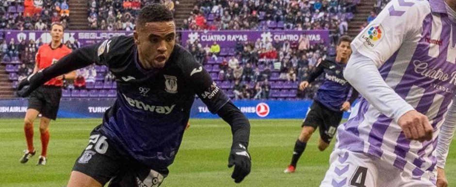 Youssef En-Nesyri - Jogador da Sele��o de Marrocos na Copa do Mundo de Futebol de 2022 no Catar (Qatar) - Foto: realvalladolid.es