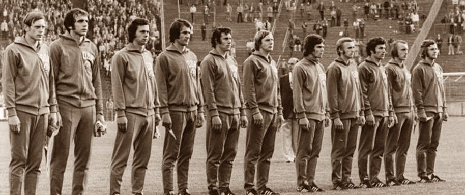 Sele��o da Alemanha Oriental na Copa do Mundo de 1974, na Alemanha Ocidental. �nica participa��o do pa�s em Copas - Foto: Deutsches Bundesarchiv