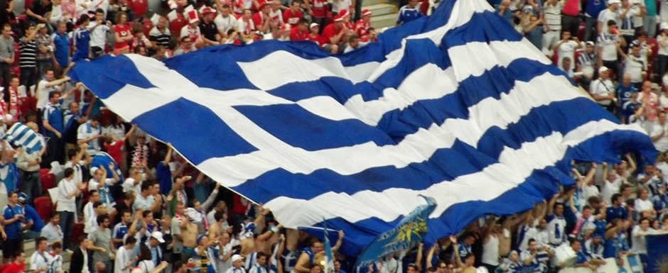 Torcida da Sele��o da Gr�cia na Eurocopa de 2012 - Foto: Piotr Drabik