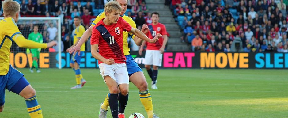 Martin �degaard em partida amistosa contra a Su�cia em 2015 - Foto: Ehaddeland