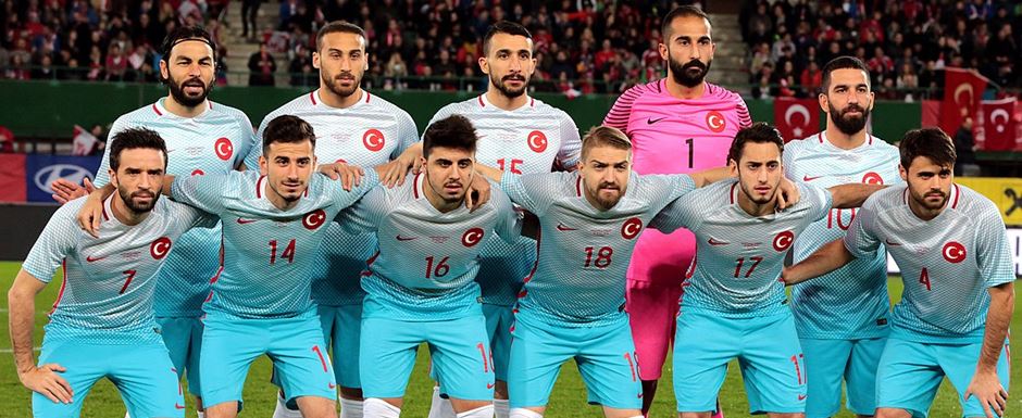 Sele��o da Turquia em amisto de 2016 contra a �ustria - Foto: Steindy