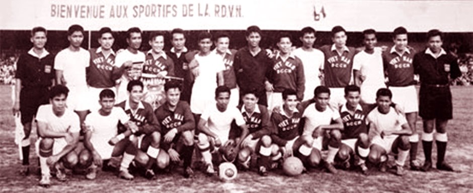 Sele��o nacional de futebol maculino do Vietn� do Norte em 1966 - Foto: Nguyen Bang Sang