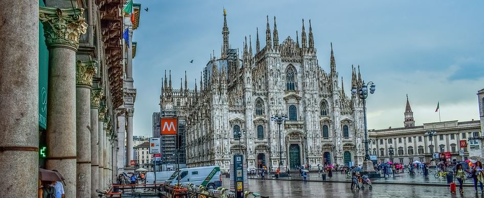 Piazza del Duomo na Cidade de Mil�o (Milan), It�lia - Sede dos Jogos Ol�mpicos de Inverno - Mil�o e Cortina d'Ampezzo 2026